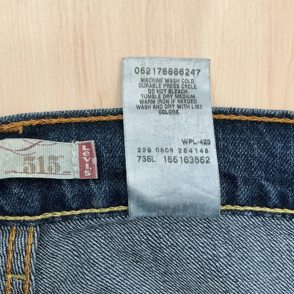 Levi's 515 Bootcut Jeans Womens 12M Blue Stretch Denim Y2K Dark Wash Cowgirl